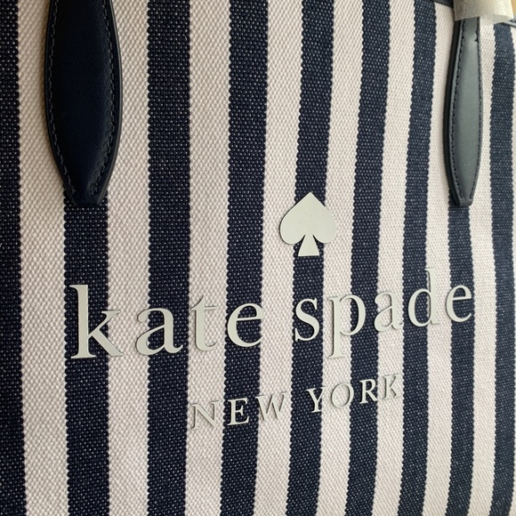 Authentic Kate Spade logo leather/Canvas zip tote - Picture 7 of 16